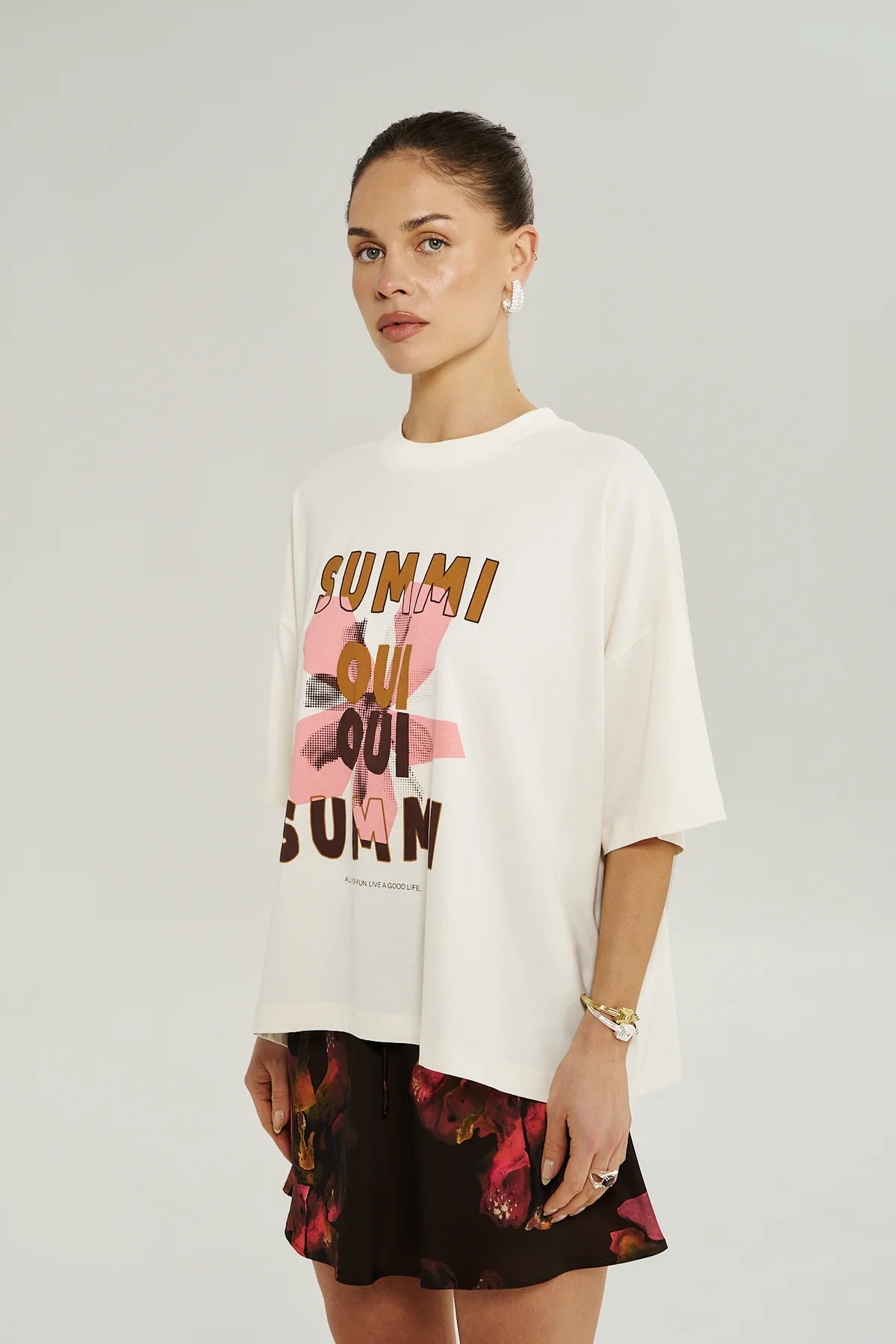 Summi Summi Oui Oui Tee | Vintage White