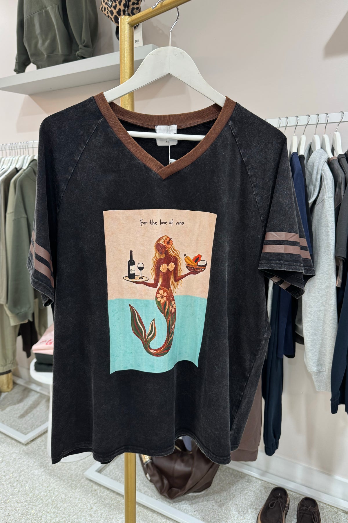 Chosen By Fifi & Annie Vino Love Tee | Washed Black
