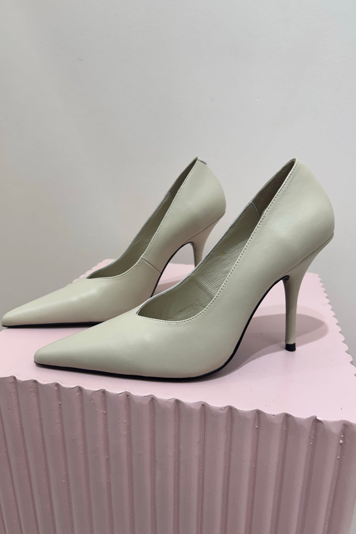 Alias Mae Lorali Pump | Bone