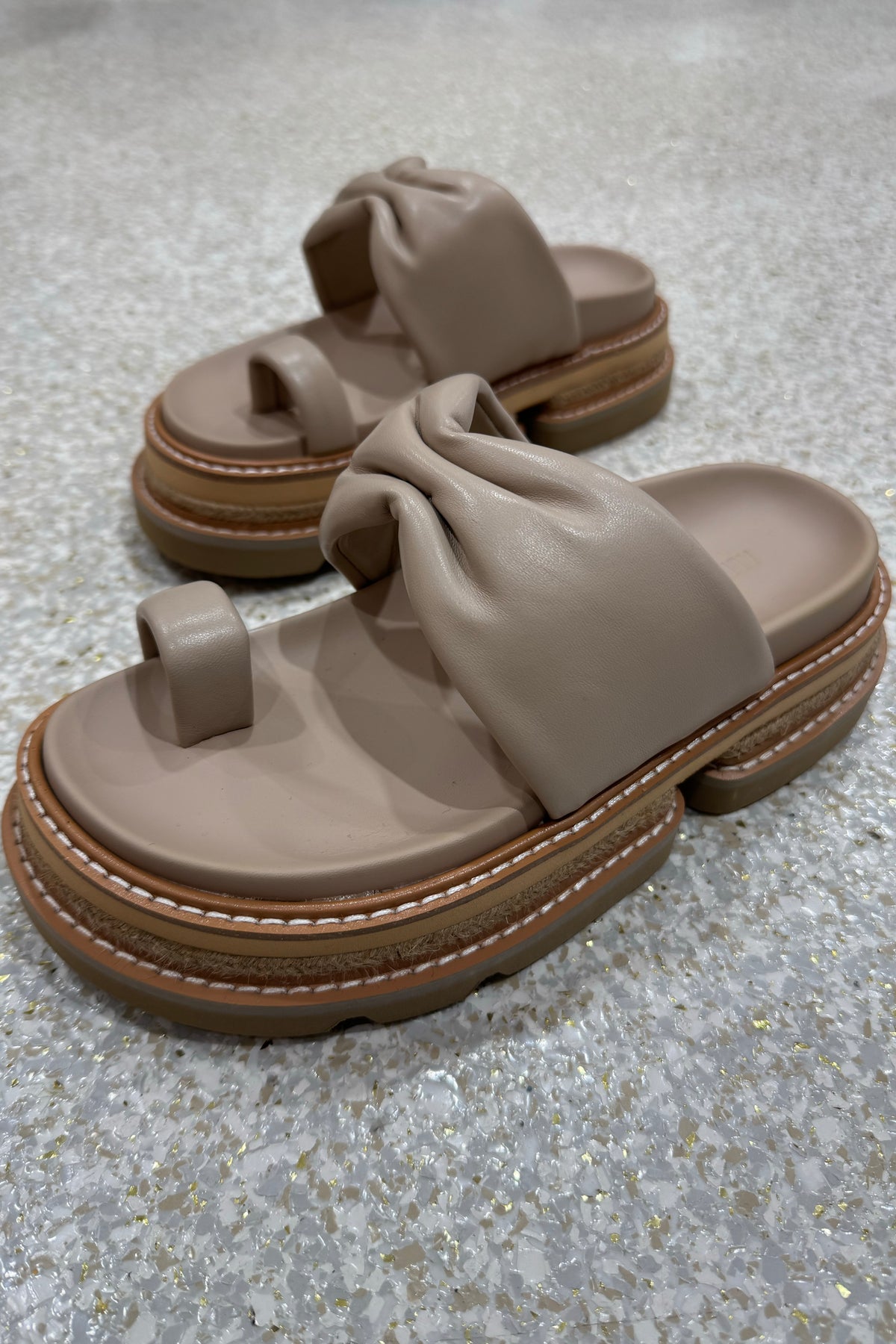 Alias Mae Valerie Platform Slide | Cream