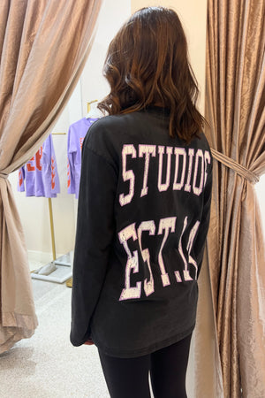 Ena Pelly Collegiate Logo Long Sleeve Tee | Black Lavender