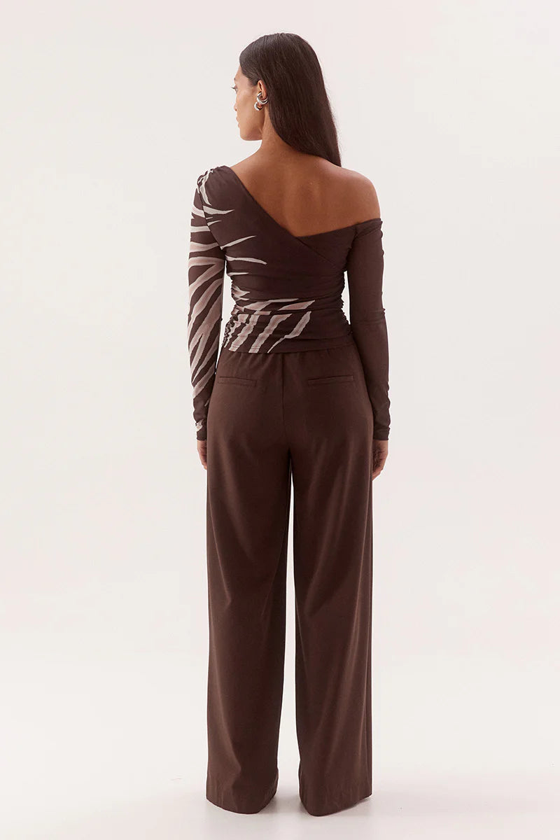 Sovere Studio Ivelle Long Sleeve Top | Espresso || PRE_ORDER ETA 25/07/2026