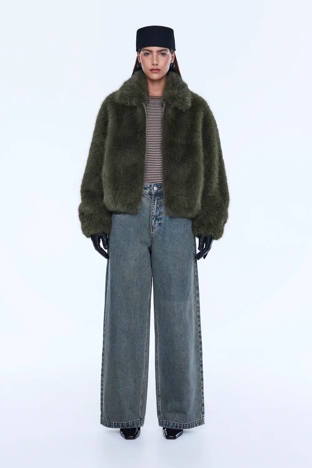 Ena Pelly Daphine Faux Fur Bomber | Olive