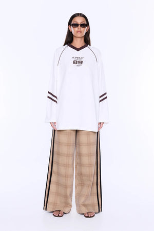 Ena Pelly Marlie V Neck Long Sleeve Top | Vintage White