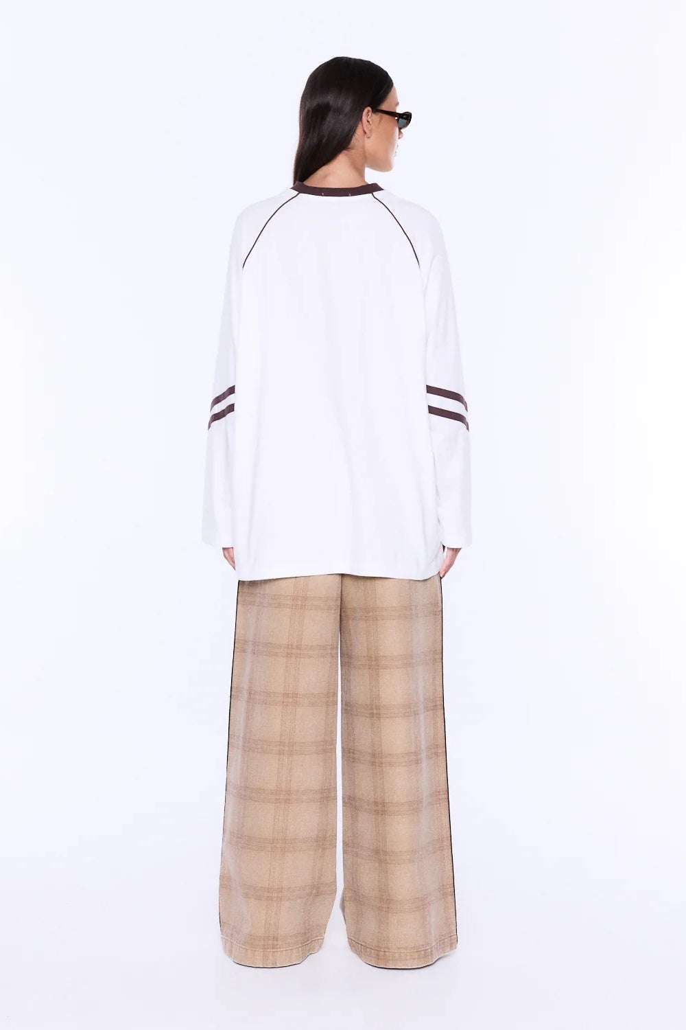 Ena Pelly Marlie V Neck Long Sleeve Top | Vintage White