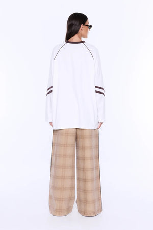 Ena Pelly Marlie V Neck Long Sleeve Top | Vintage White