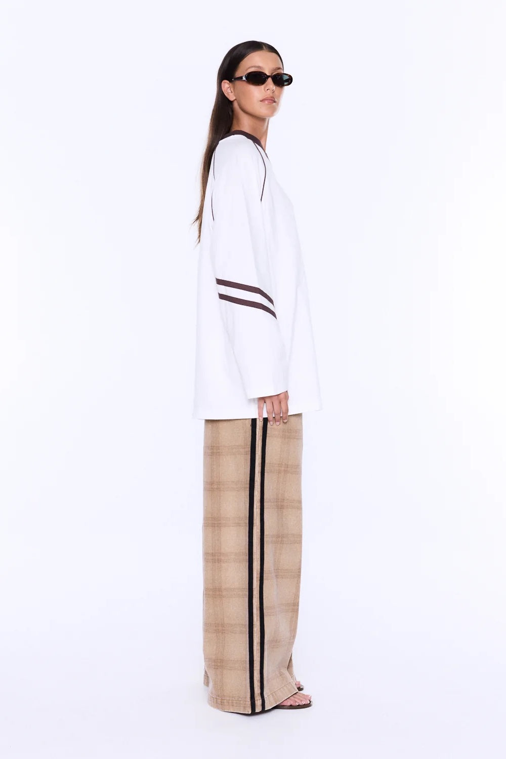 Ena Pelly Marlie V Neck Long Sleeve Top | Vintage White