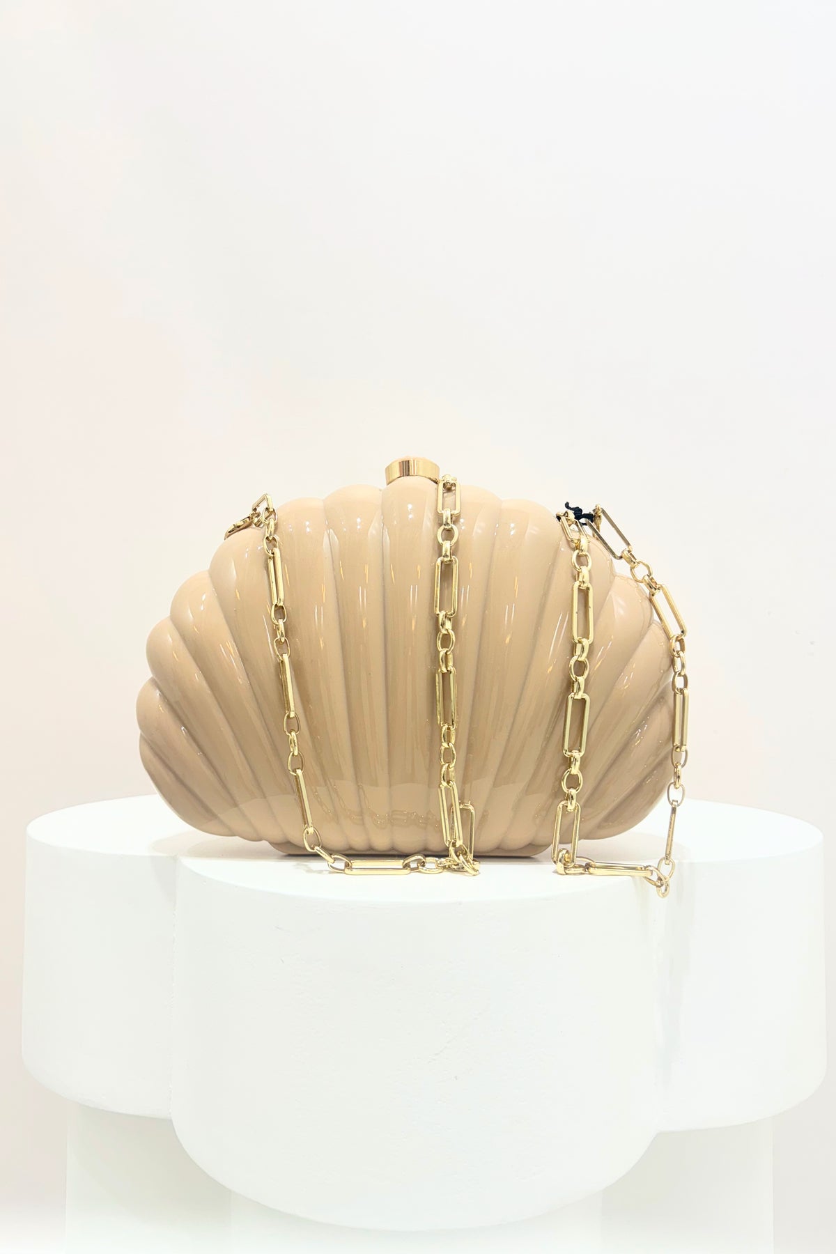 Olga berg Pauly Shell Clutch | Natural