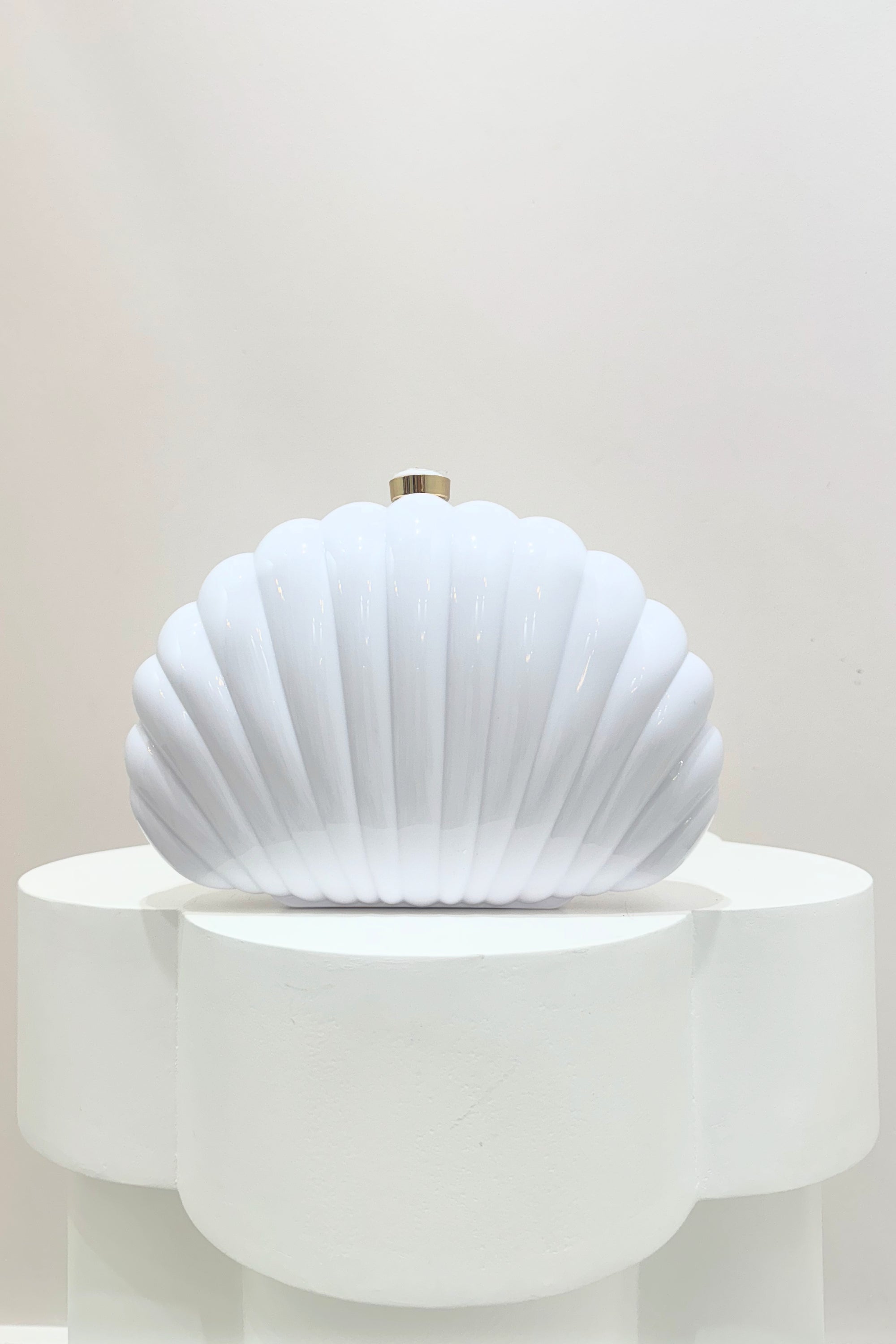 Olga Berg Pauly Shell Clutch | White