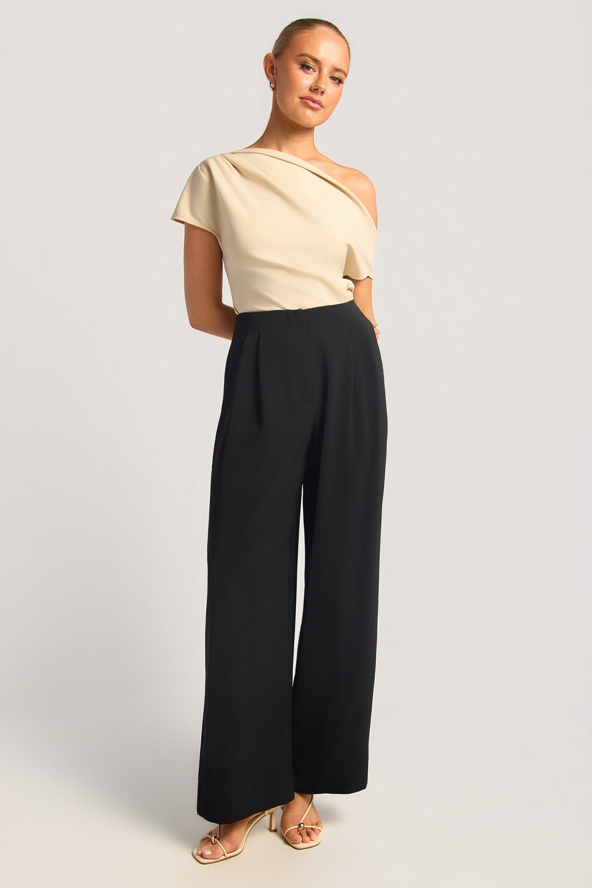 Chosen By Fifi & Annie The Double Pleat Detail Straight Leg Pant | Black || PRE ORDER ETA 03/09/2026