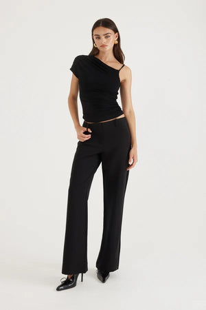 Madison The Label Charlotte Top | Black