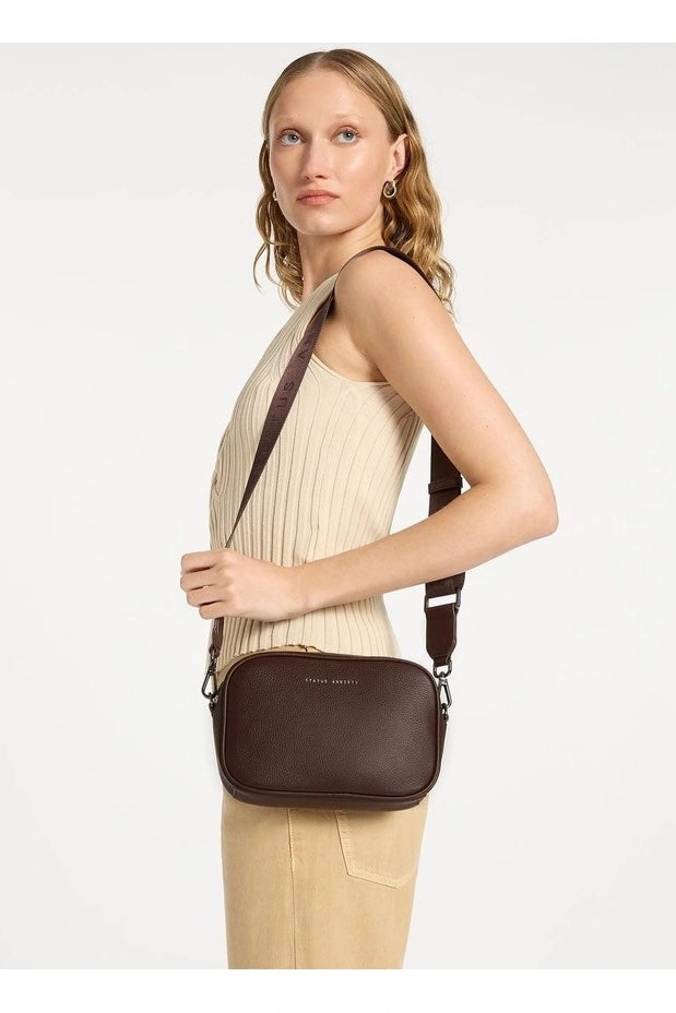 Status Anxiety Plunder With Webbed Strap Bag | Cocoa