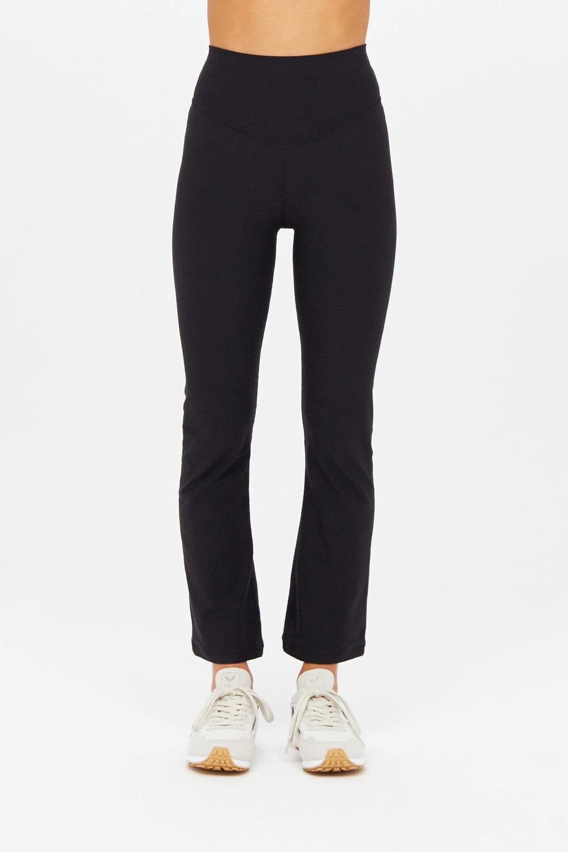 The Upside Peaced Thia Crop Flare | Black || PRE_ORDER ETA 27/10/2026
