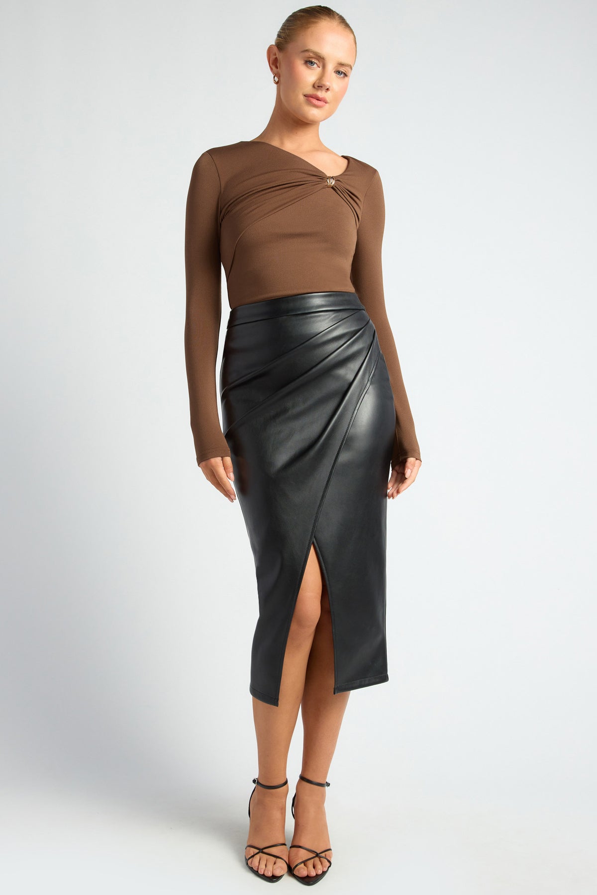 Chosen By Fifi & Anne The Roxy Gathered Front Jersey Top | Coffee