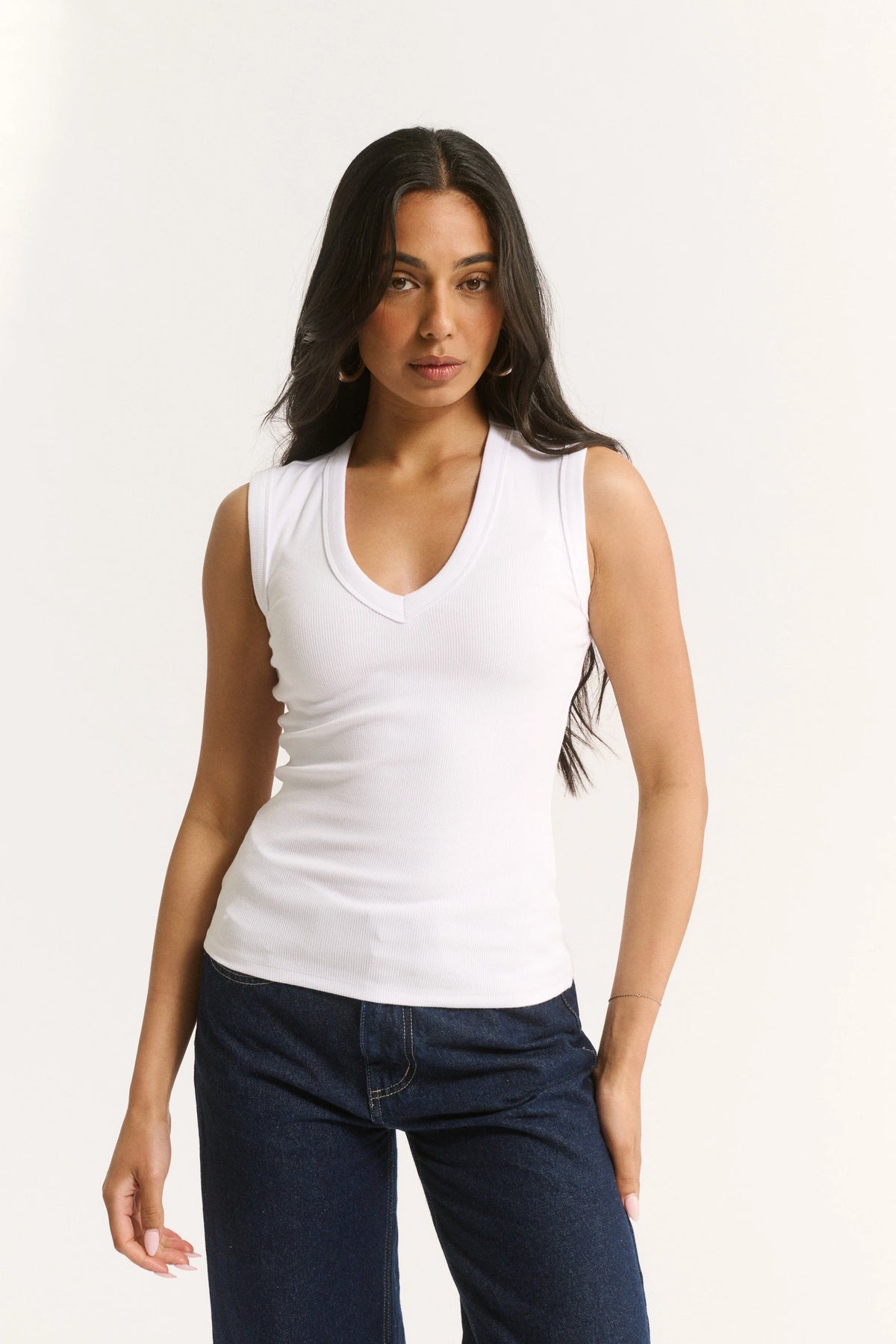Primi Stella V Neck Tank | White || PRE_ORDER ETA 27/10/2026