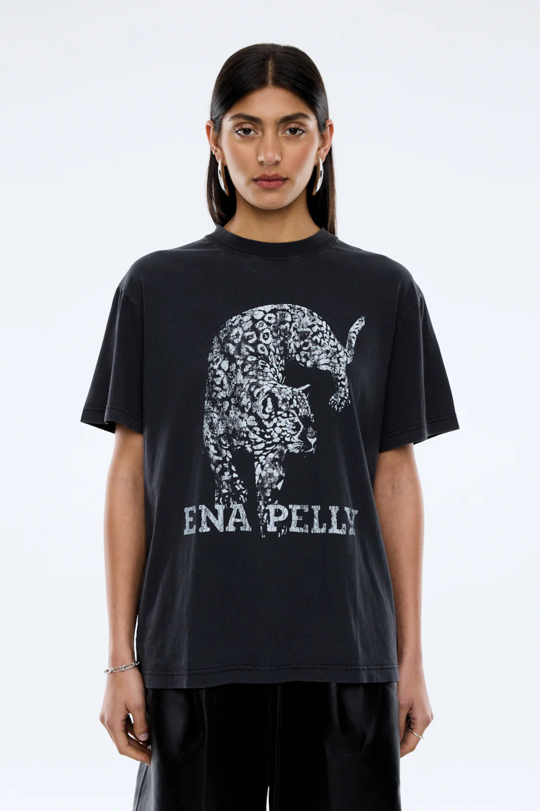 Ena Pelly Crawling Leopard Tee | Vintage Black