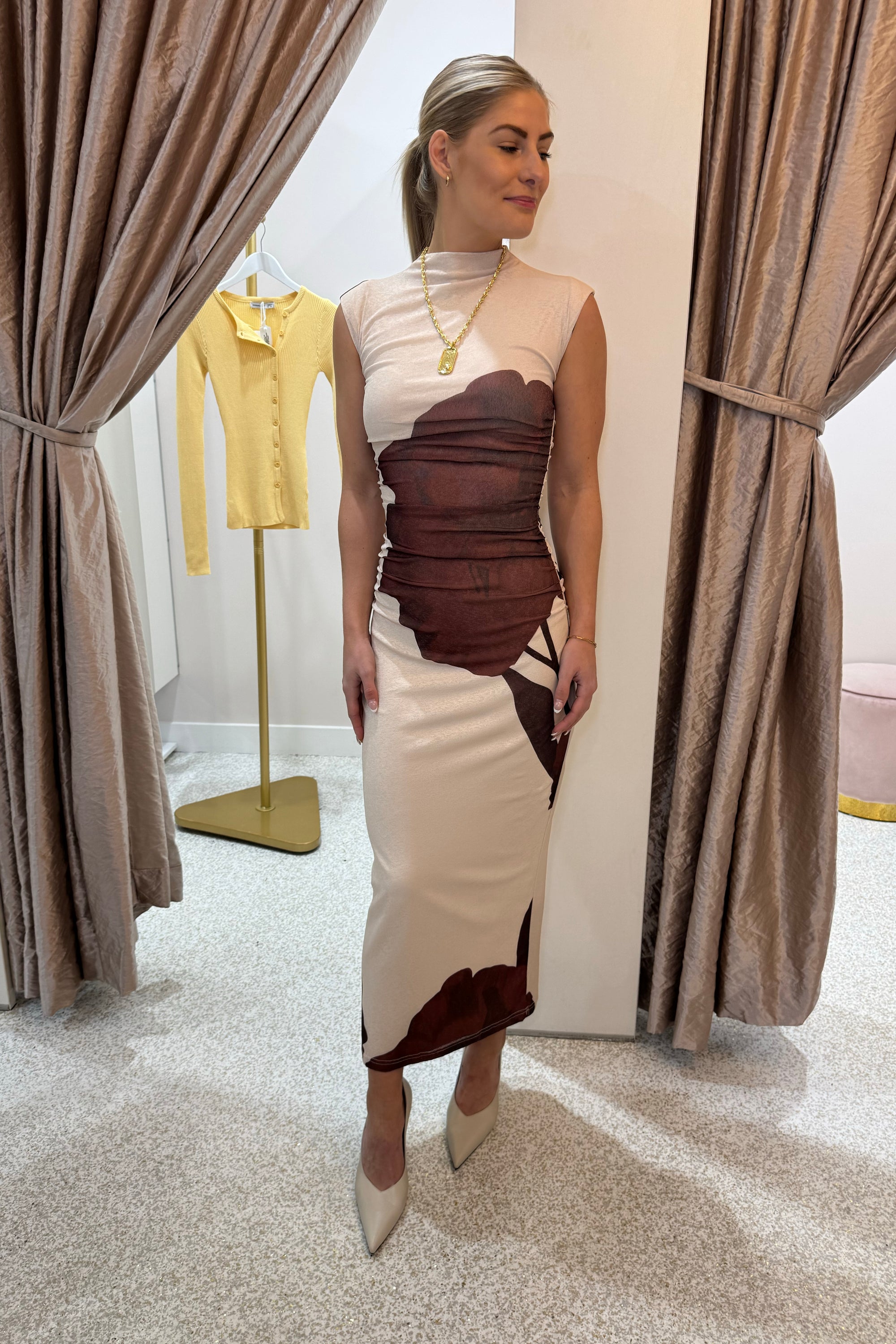 Chosen By Fifi & Annie The Nessa Floral Jersey Midi Dress | Autumn Floral