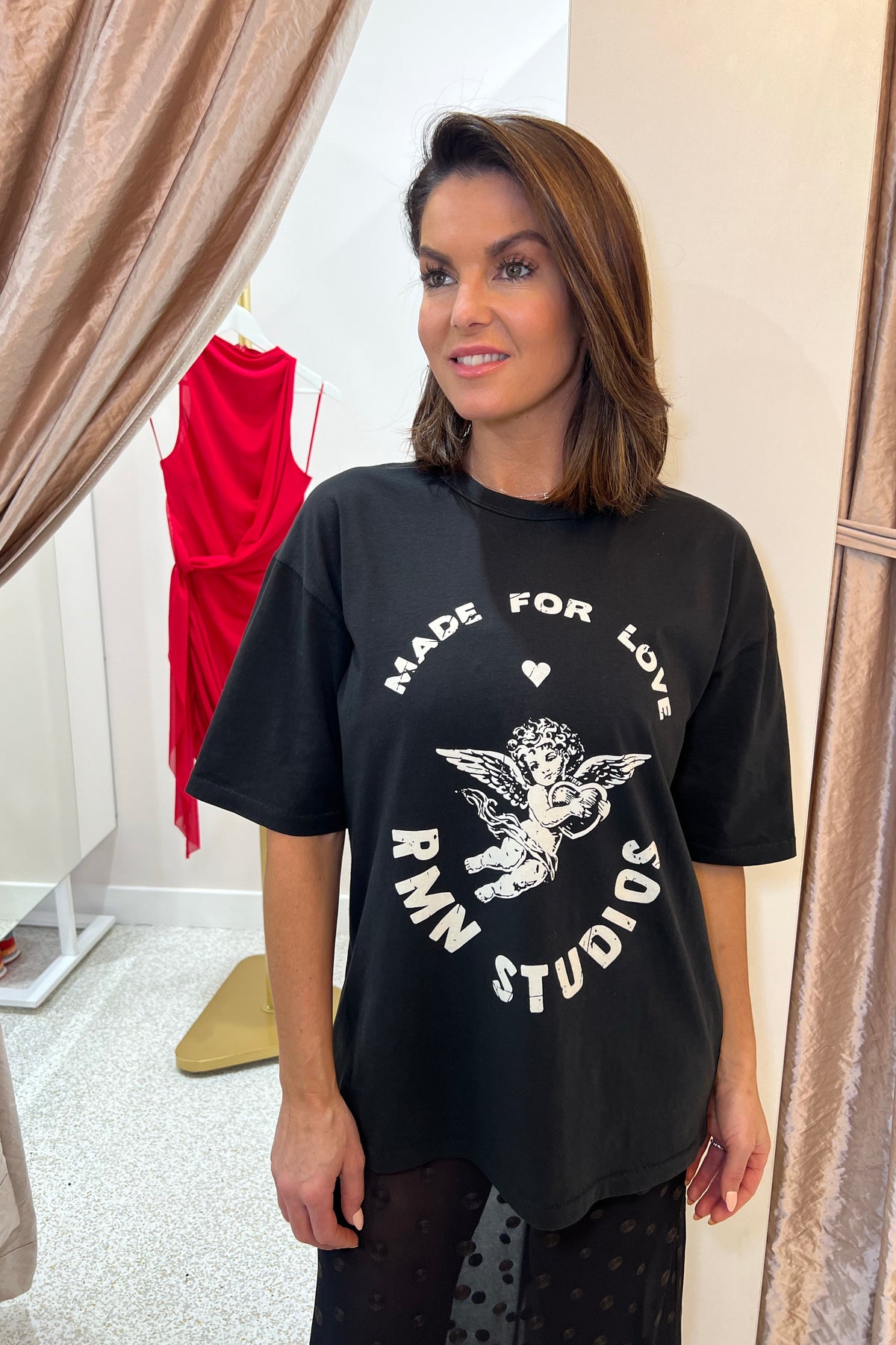 Remain Lovestruck Tee | Washed Black