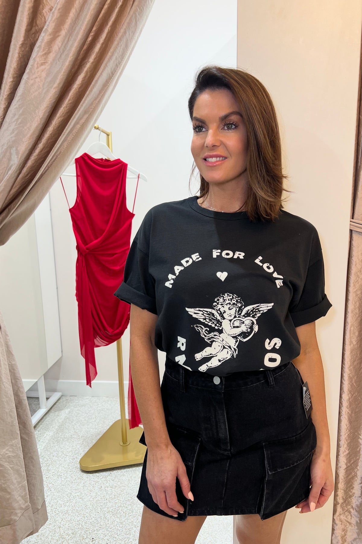 Remain Lovestruck Tee | Washed Black