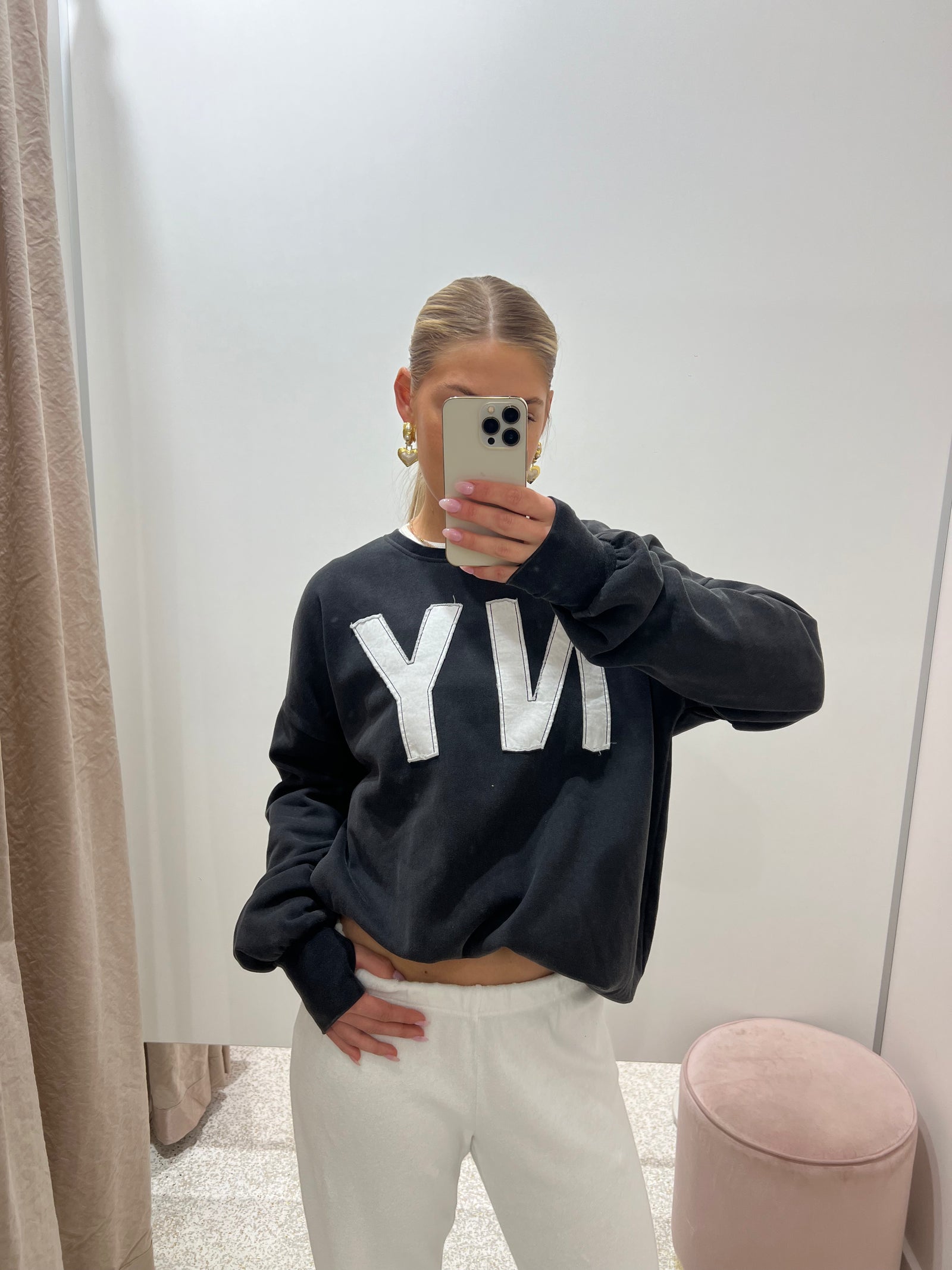 The Laundry Room Big In NY Jumper | Black Snow