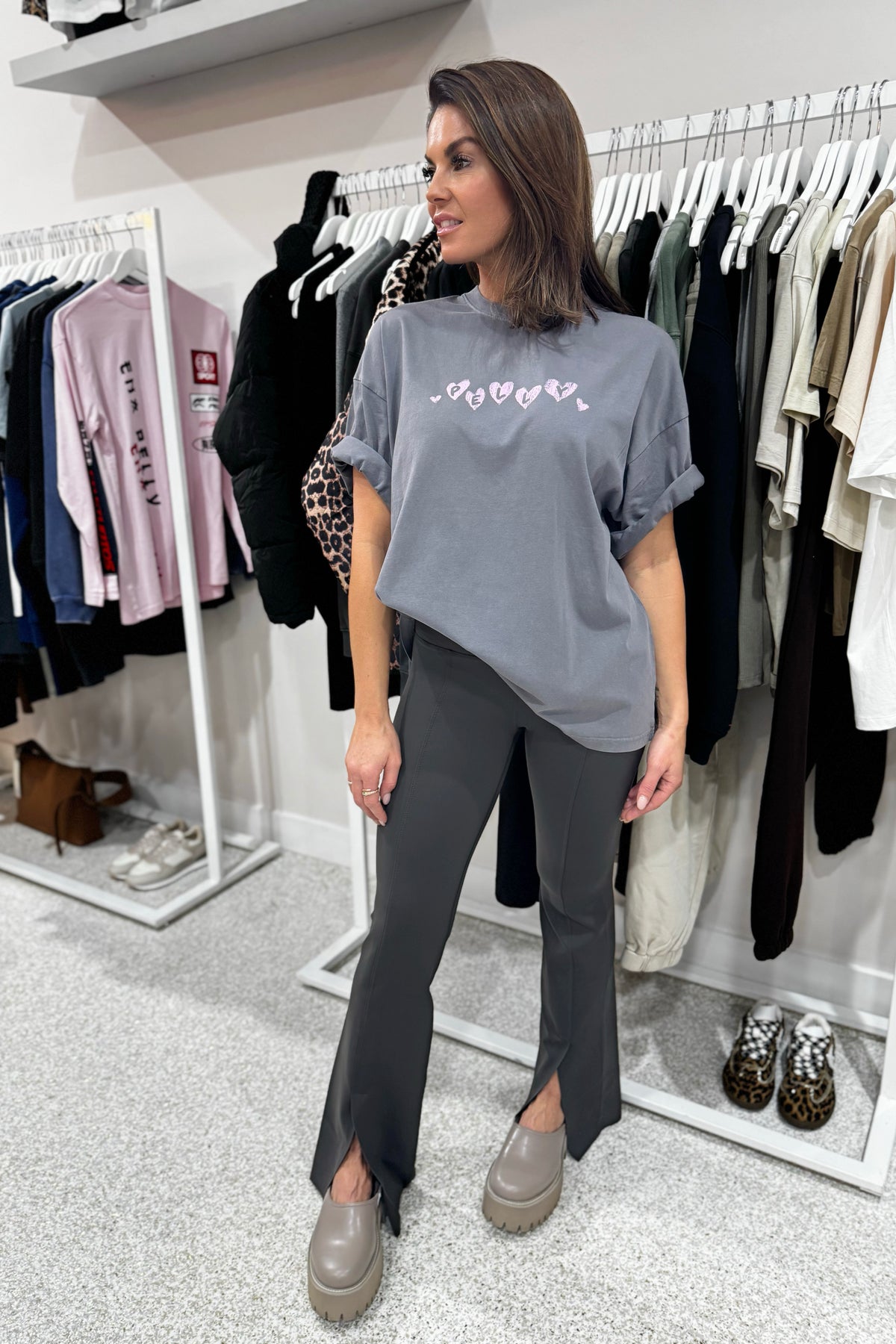 Ena Pelly Spray Heart Tee | Washed Grey