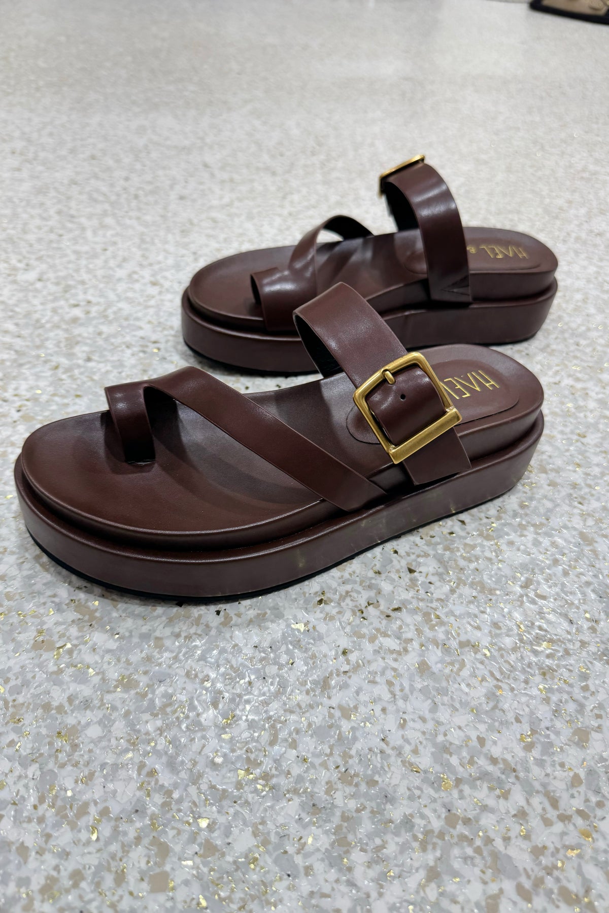 Hael & Jax Cannes Platfom Slide | Chocolate