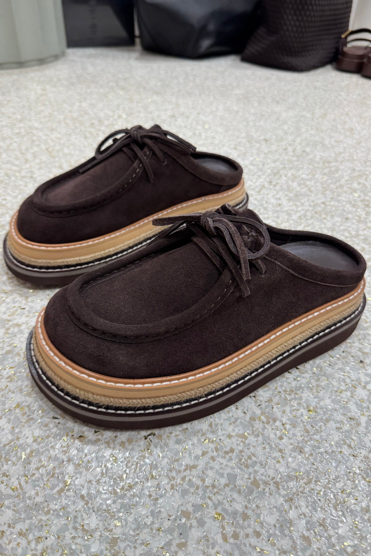Alias Mae Veronique Platform Mule | Chocolate Suede