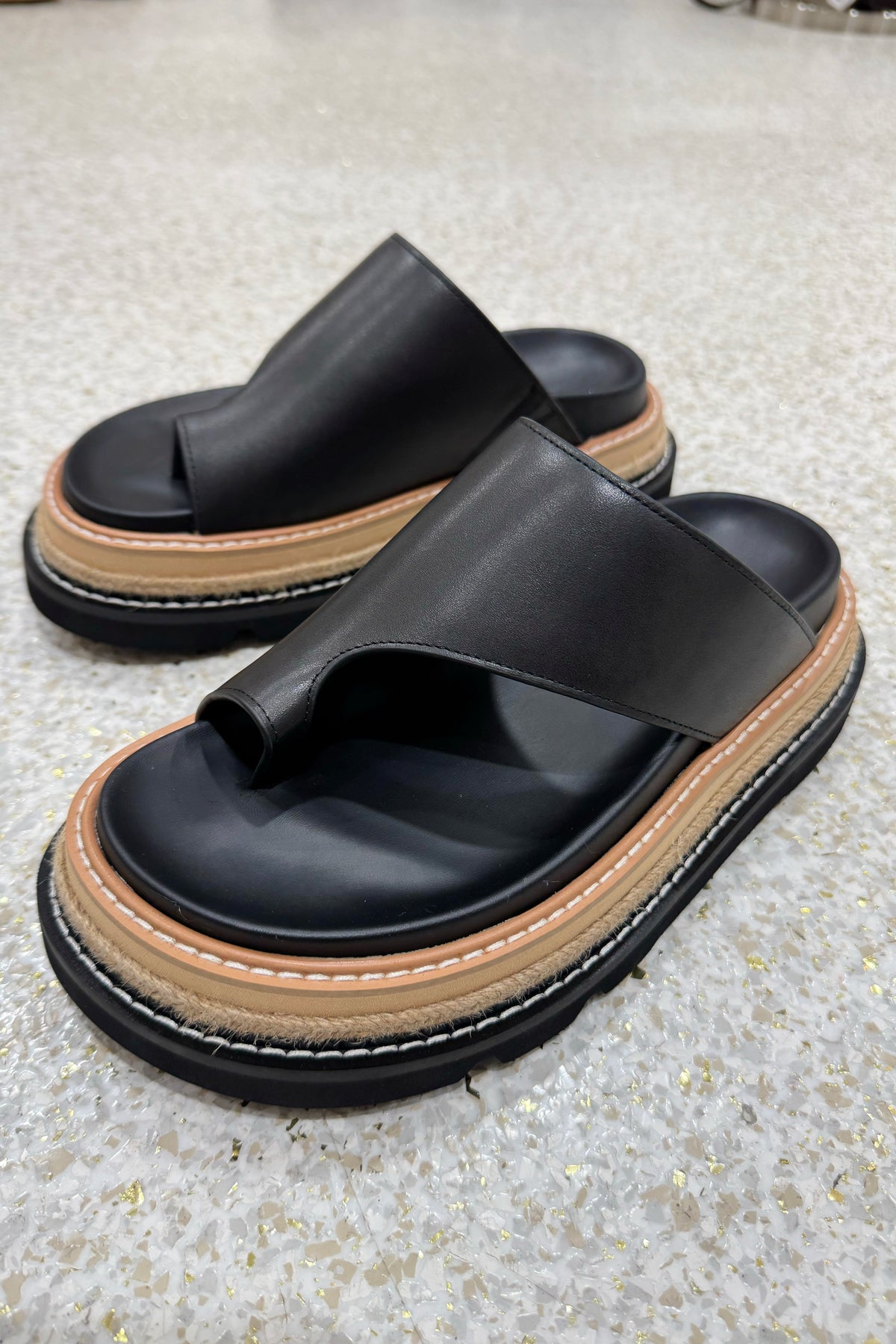Alias Mae Venetia Platform Slide | Black