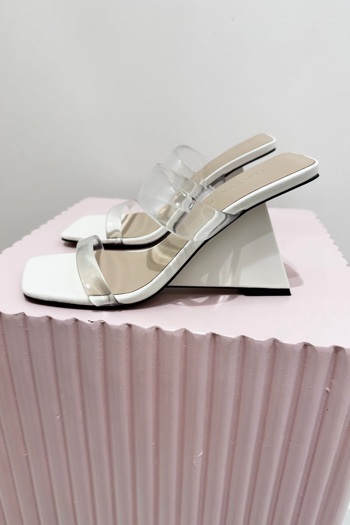 Lana Wilkinson Brooke Pyramid Wedge Sandal | Ivory