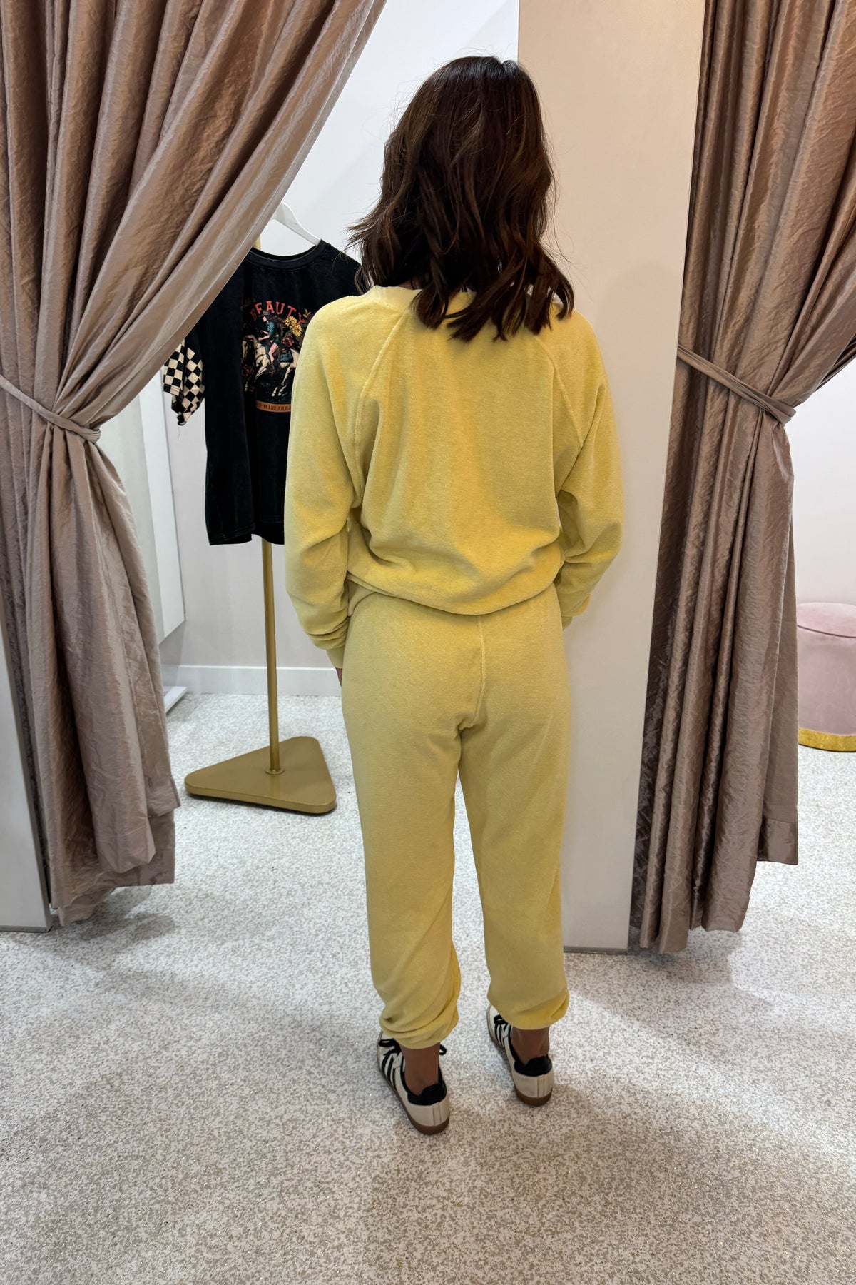 Perfect White Tee Gogo Loop Terry Jogger | Banana