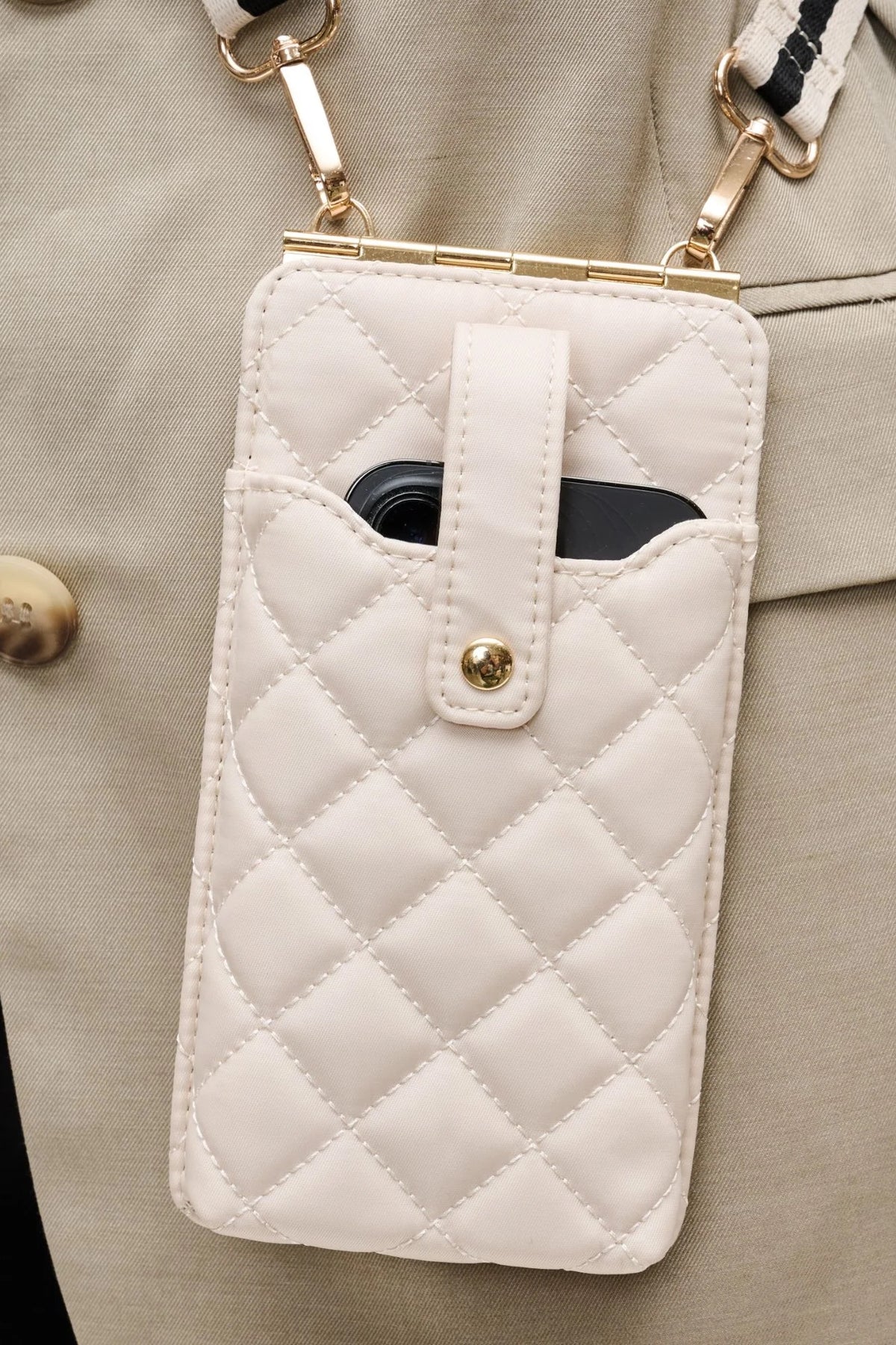 Sol And Selene Duality Quilted Cell Phone Cross Body Bag | Cream