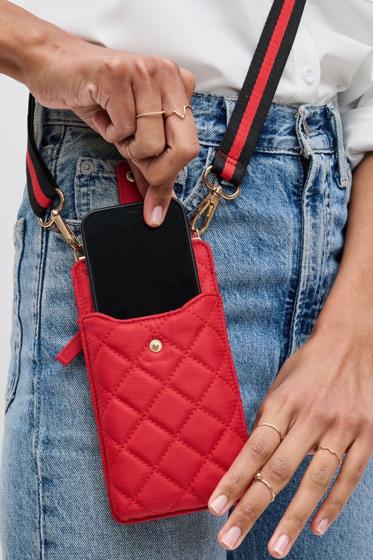 Sol And Selene Duality Quilted Cell Phone Cross Body Bag | Red