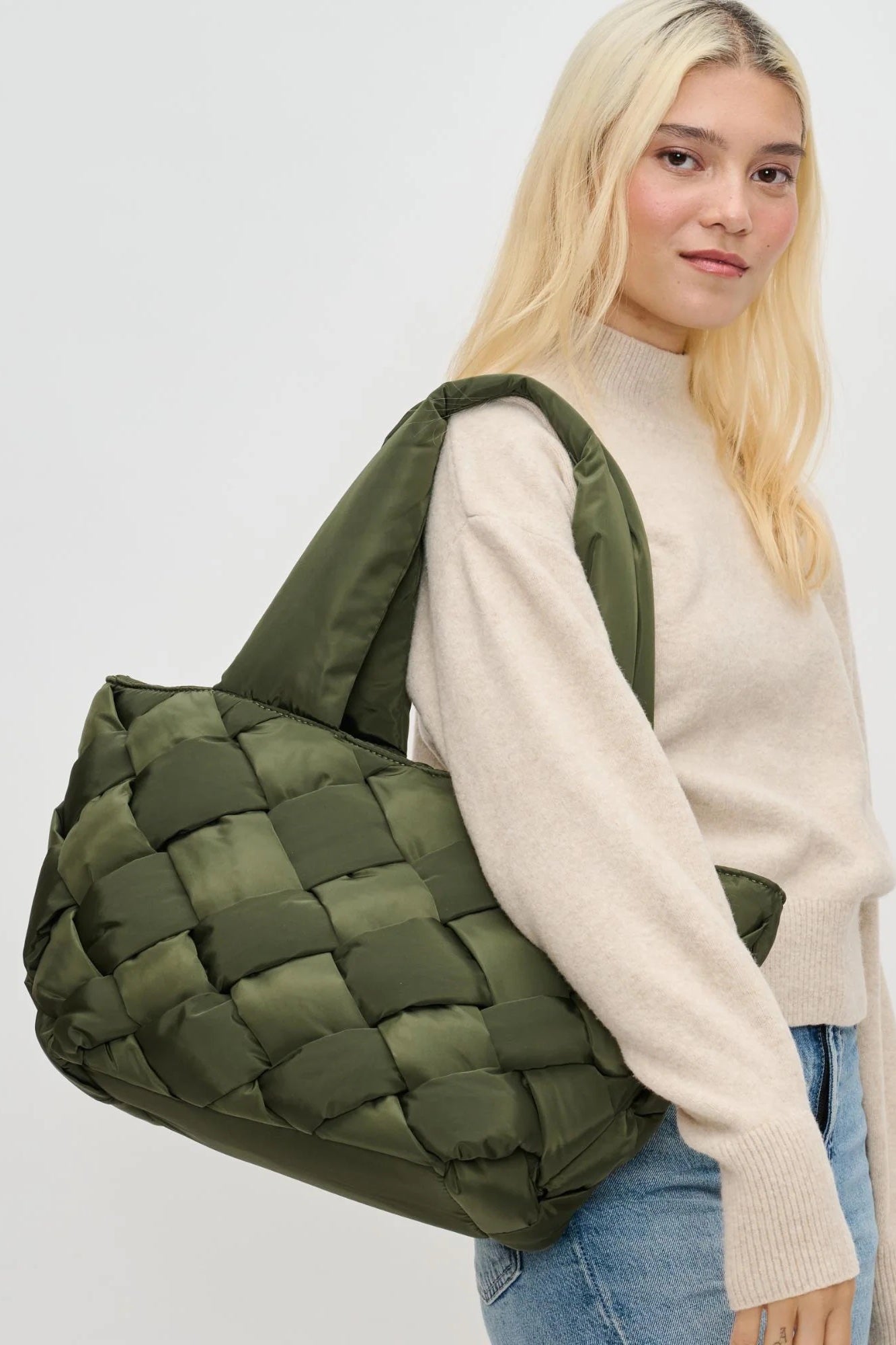 Sol And Selene Intuition East West | Olive