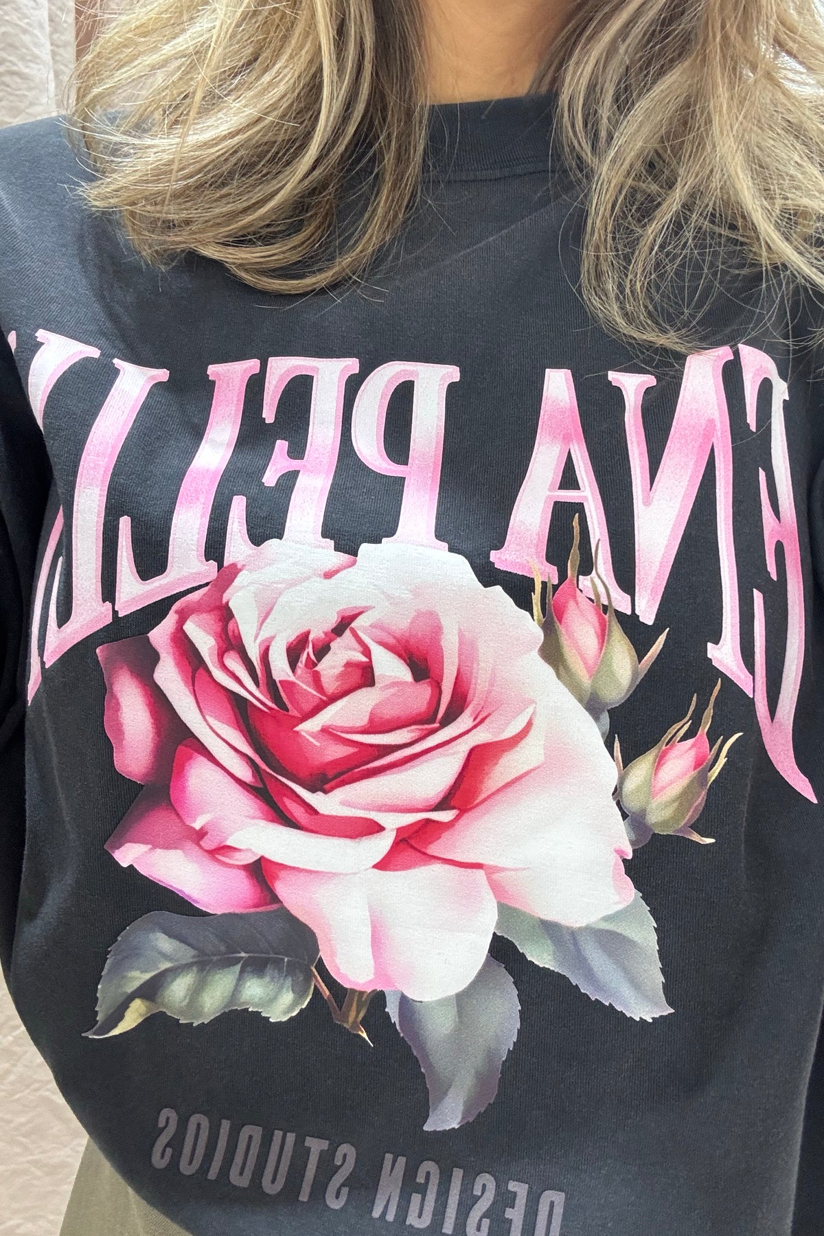 Ena Pelly Rose Tee | Vintage Black