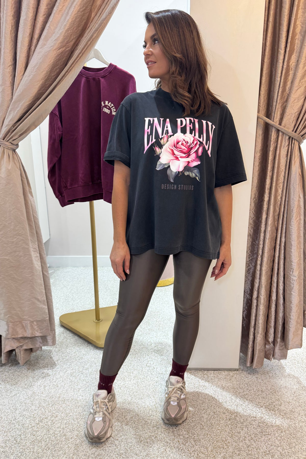 Ena Pelly Rose Tee | Vintage Black