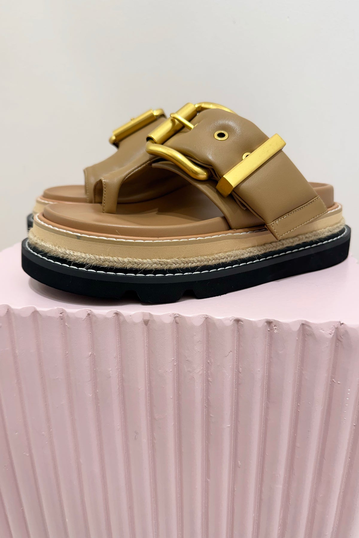Alias Mae Veeta Platform Slide | Camel