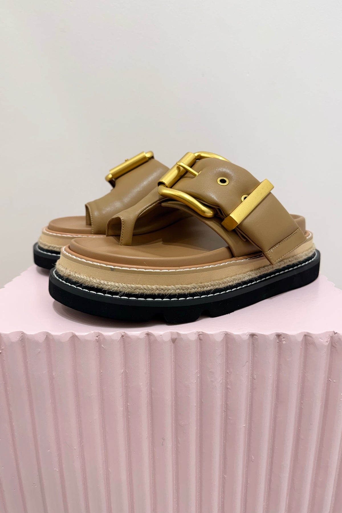 Alias Mae Veeta Platform Slide | Camel