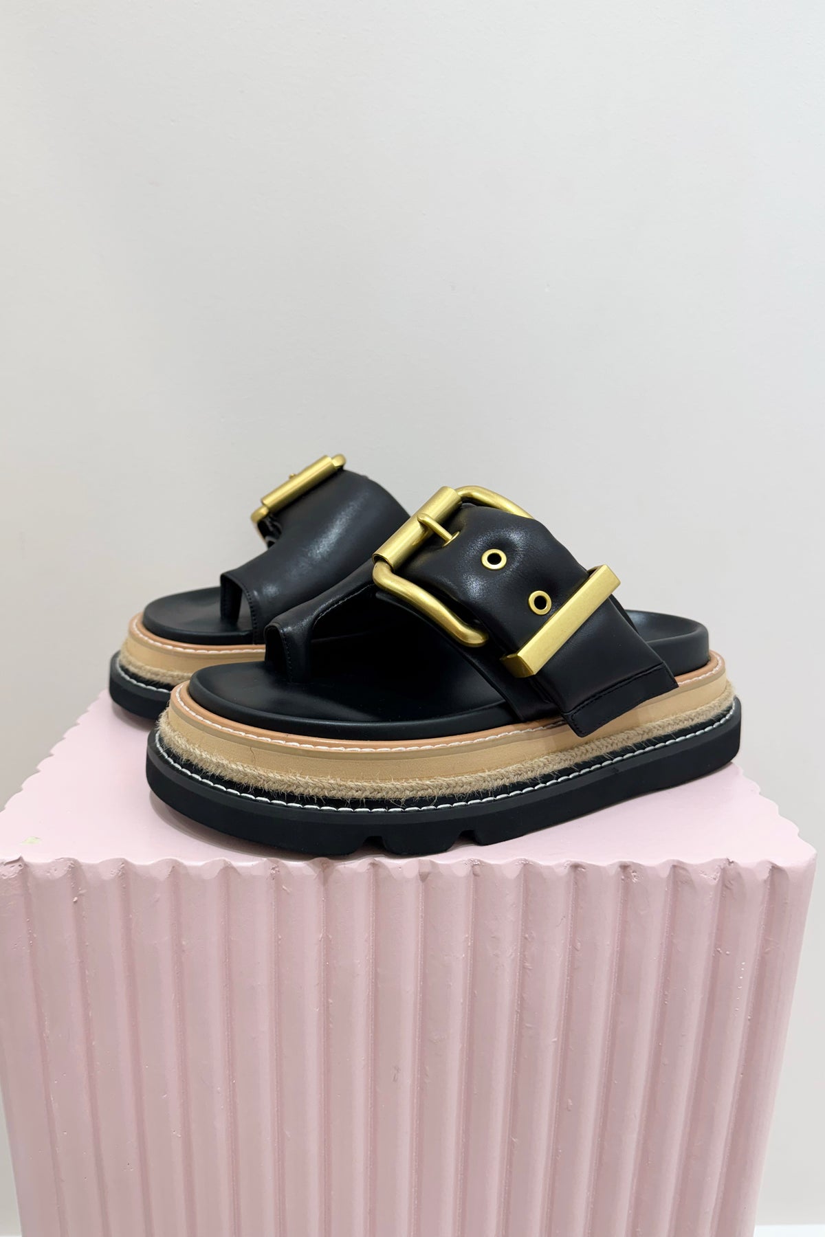Alias Mae Veeta Platform Slide | Black