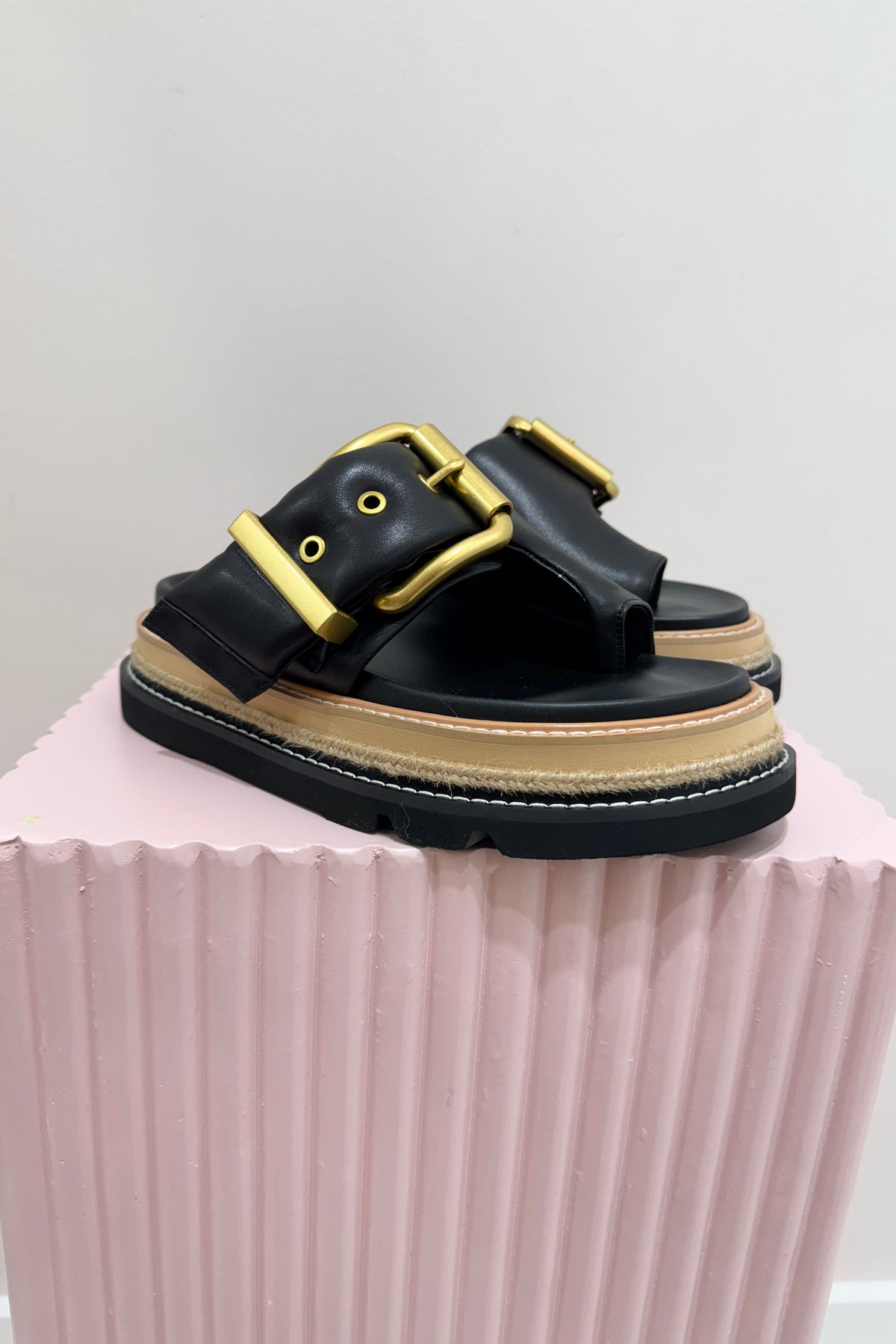 Alias Mae Veeta Platform Slide | Black