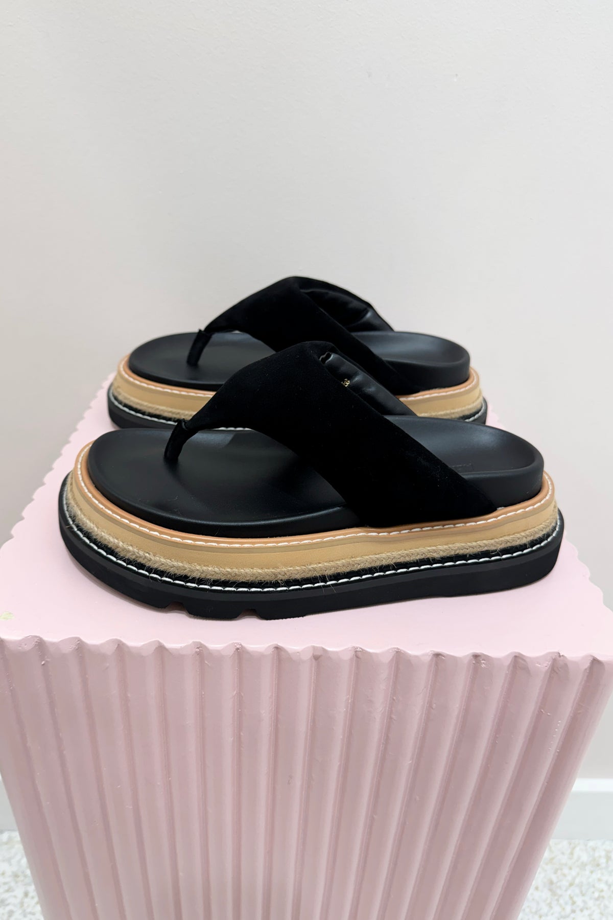 Alias Mae Vedi Platform Thong Slide | Black Suede