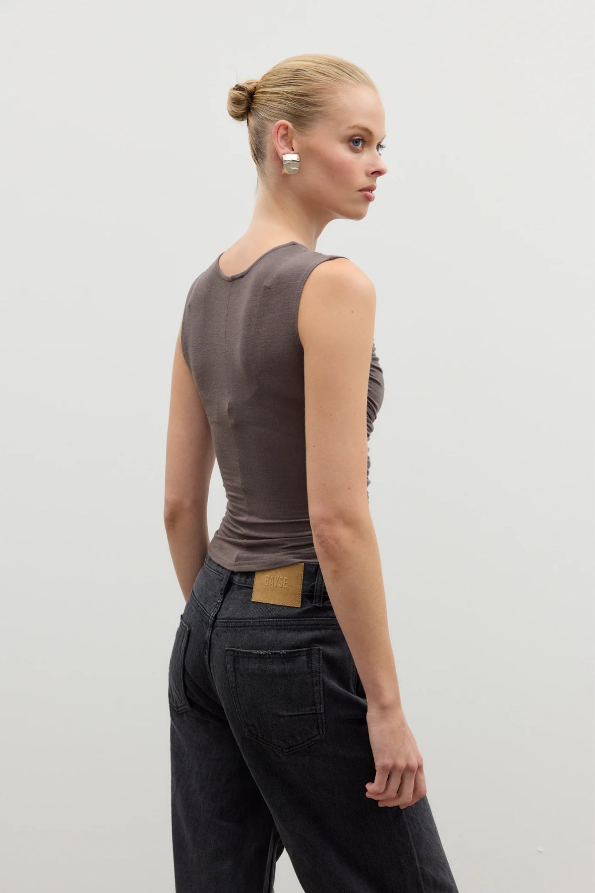 Bayse Brand Roselani Sleeveless Top | Smoke