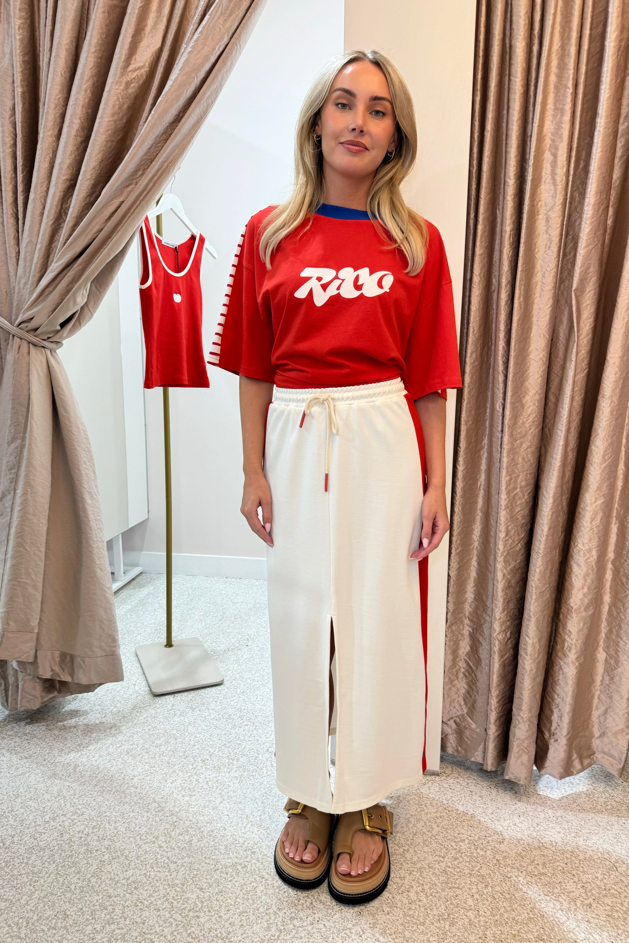 Araminta James Rico Oversized Tee | Apple Red