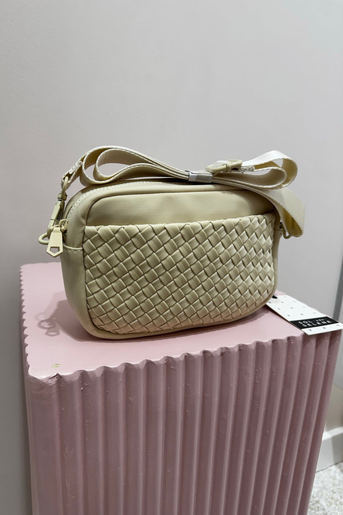 Sol And Selene Inspiration Woven Neoprene Bag | Cream