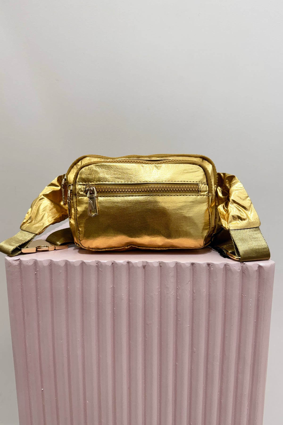 Sol And Selene Hip Hugger Belt Bag | Gold