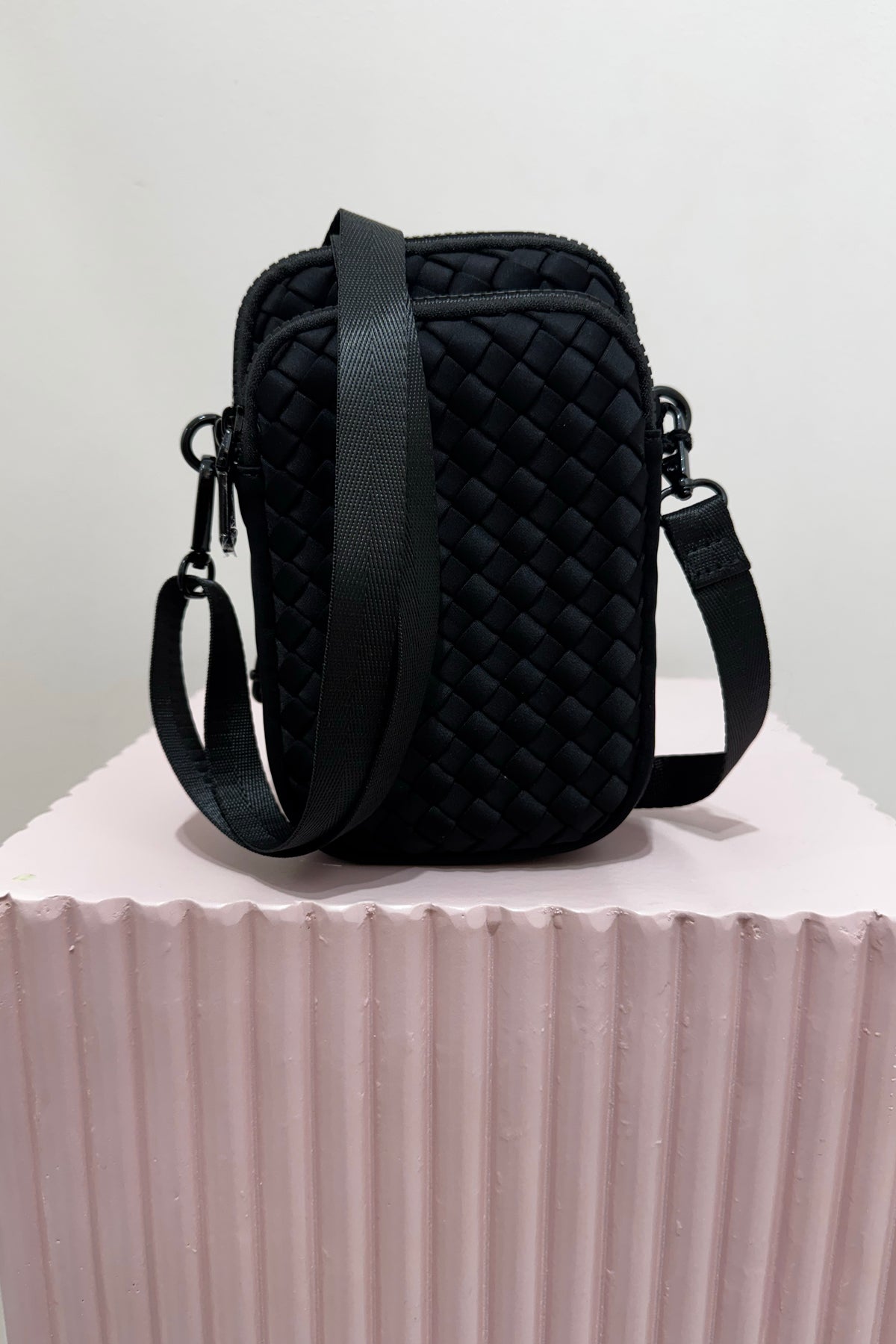 Sol And Selene Divide And Conquer Woven Cross Body Bag | Black