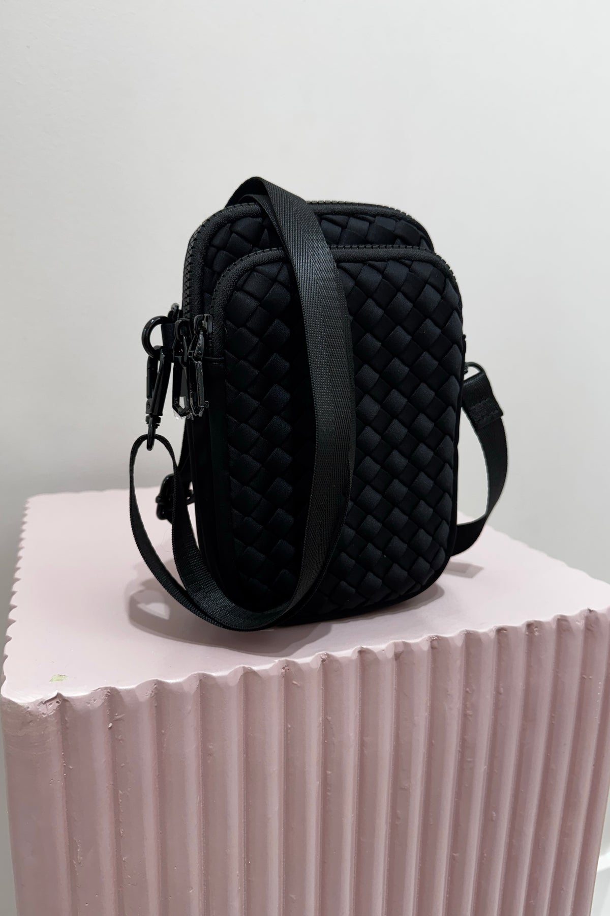 Sol And Selene Divide And Conquer Woven Cross Body Bag | Black