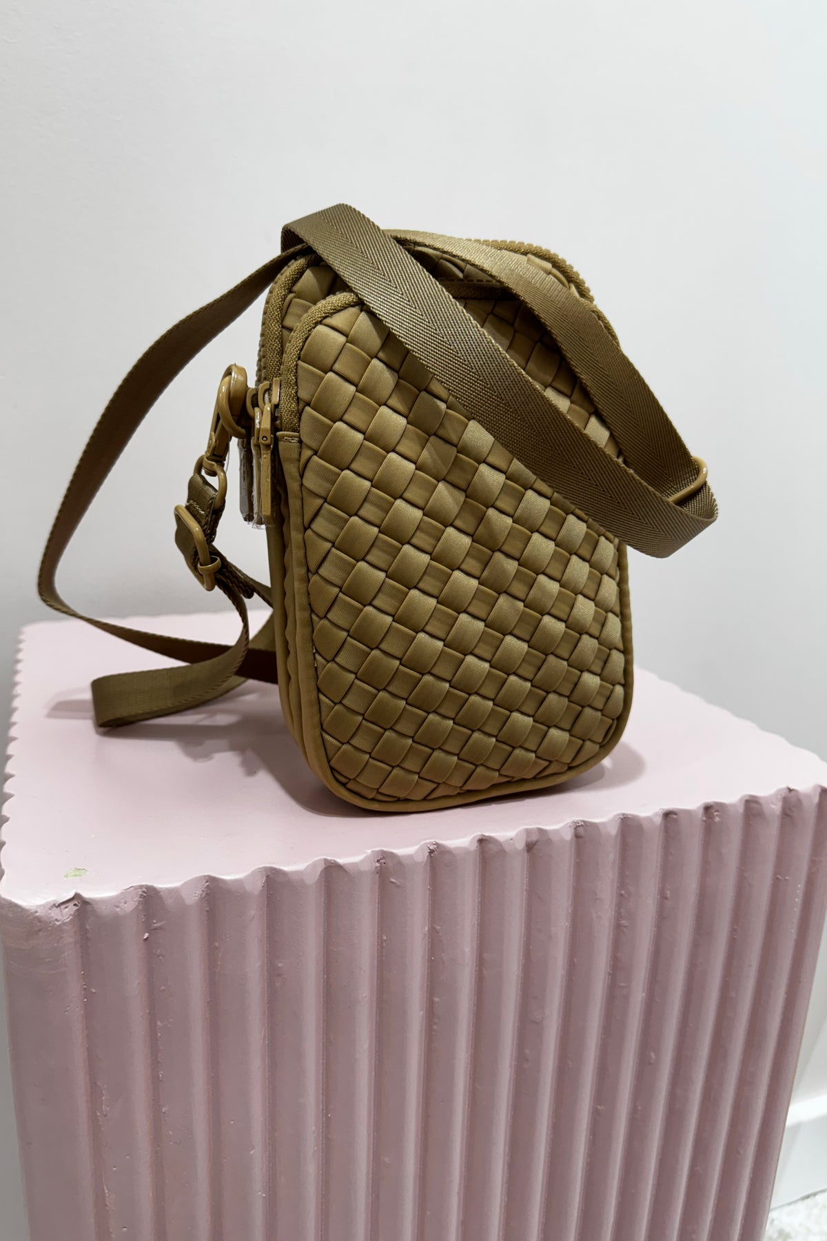 Sol And Selene Divide And Conquer Woven Cross Body Bag | Nude