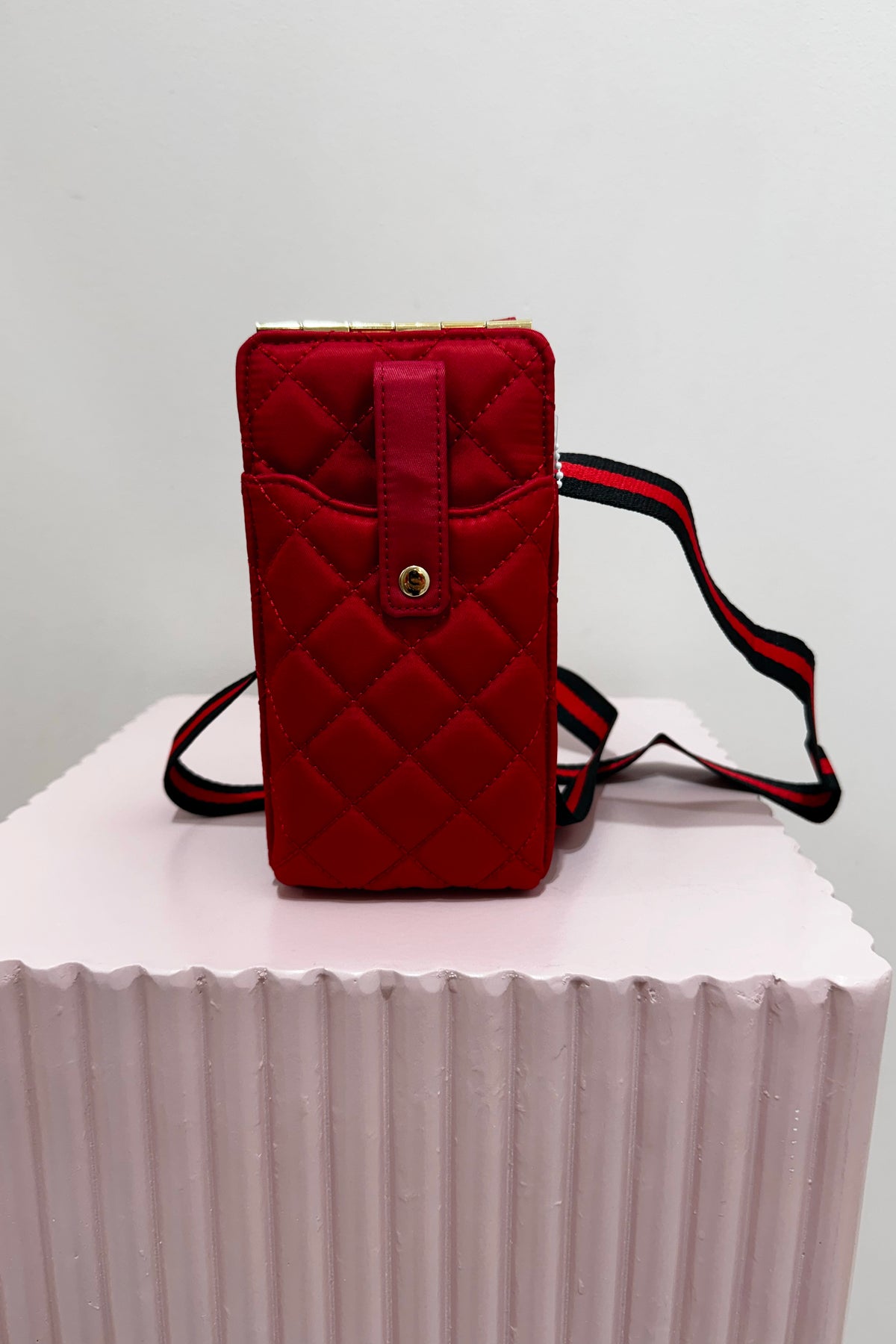 Sol And Selene Duality Quilted Cell Phone Cross Body Bag | Red