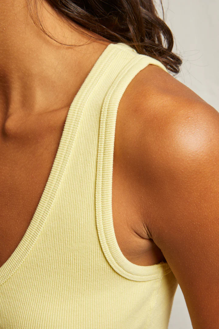 Perfect White Tee Maria V Neck Blondie Tank | Banana