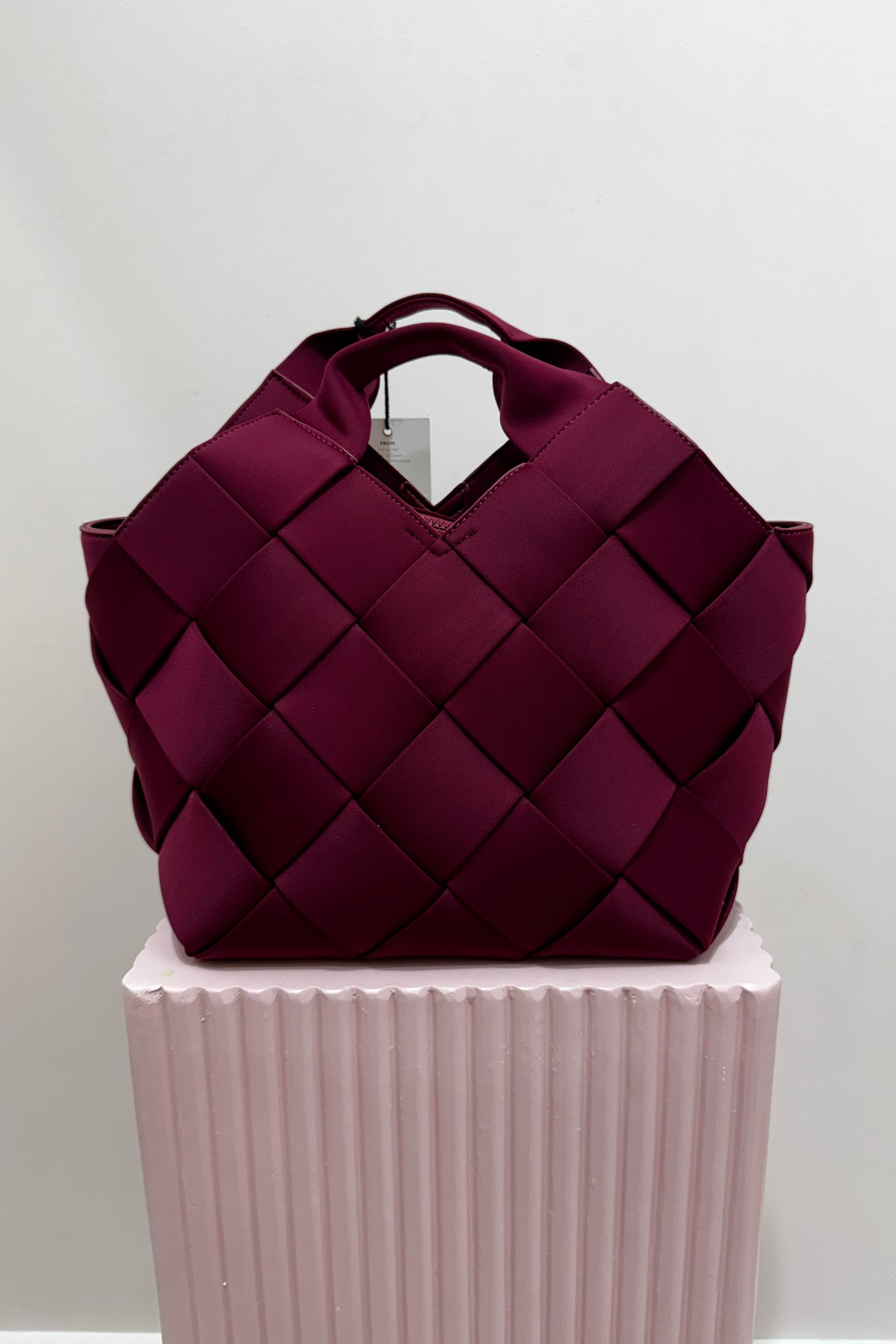 Sol And Selene Resilience Woven Neoprene Bag | Wine